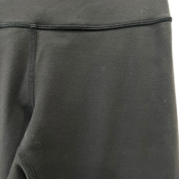 $98 Lululemon Black Wunder Under High-Rise 7/8 Tight 25" Leggings size 8 - Picture 2 of 7